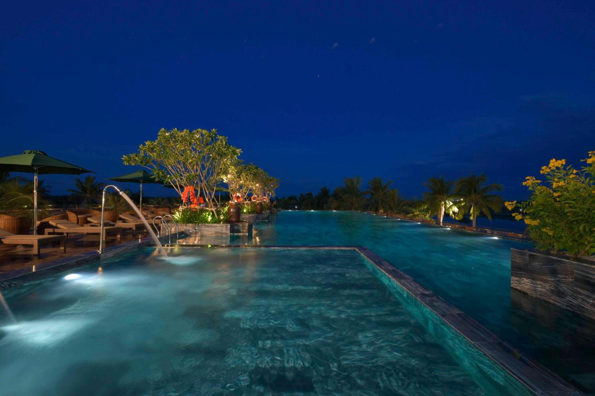 Cocoland Thu Xa Ancient Town Resort 꽝응아이 외부 사진