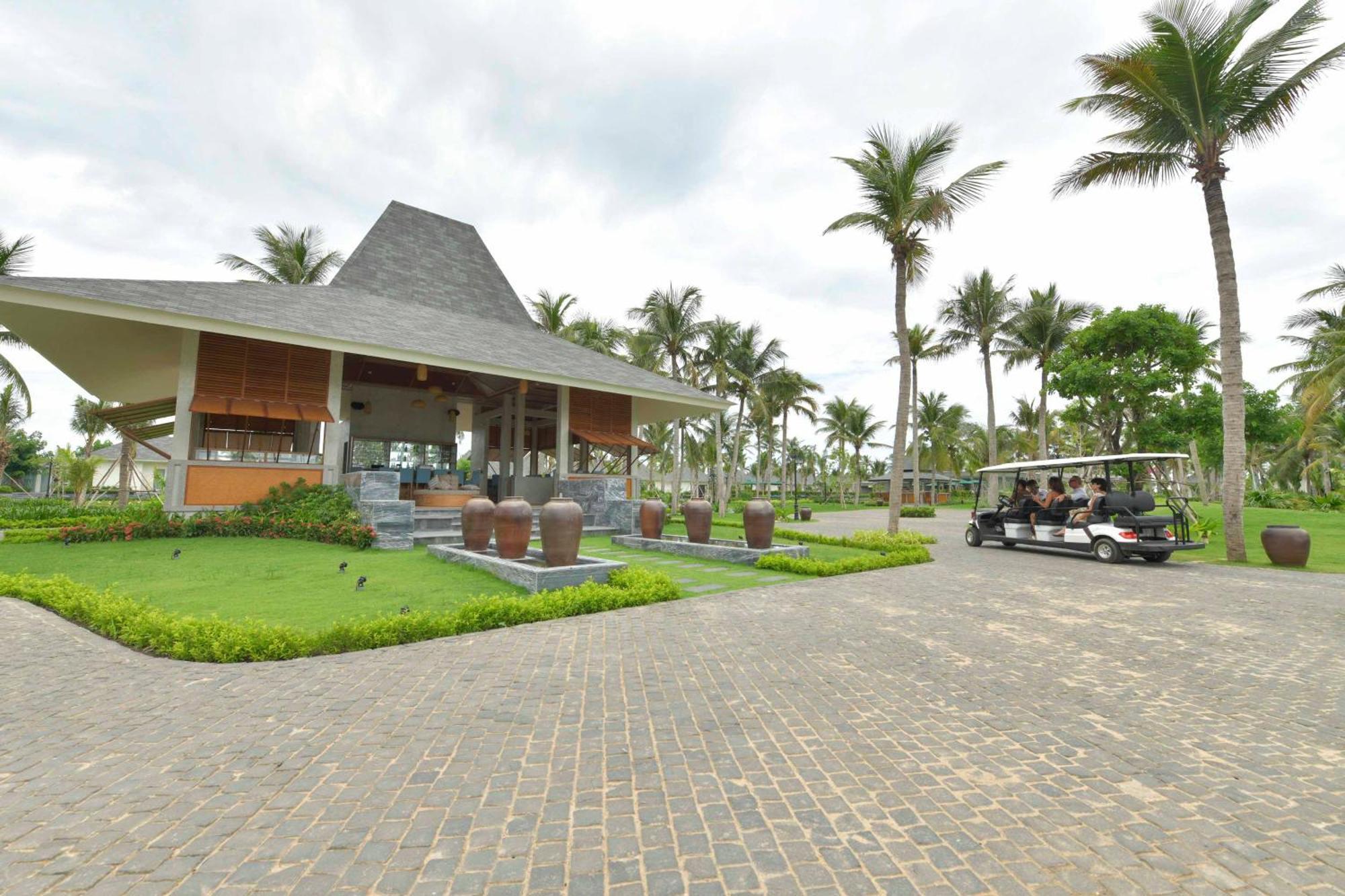 Cocoland Thu Xa Ancient Town Resort 꽝응아이 외부 사진
